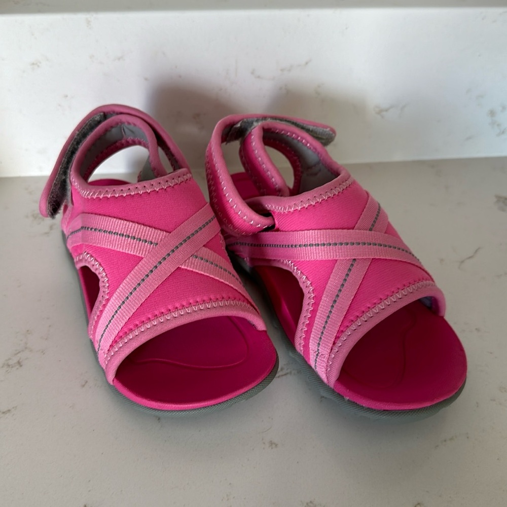 Girls Bogs pink sandals size 11